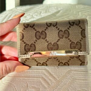 Gucci Cream Key Holder with Gold Accents